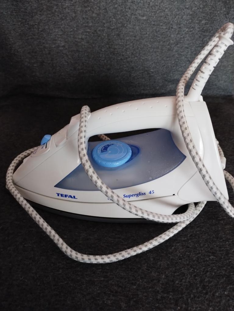 žehlička Tefal