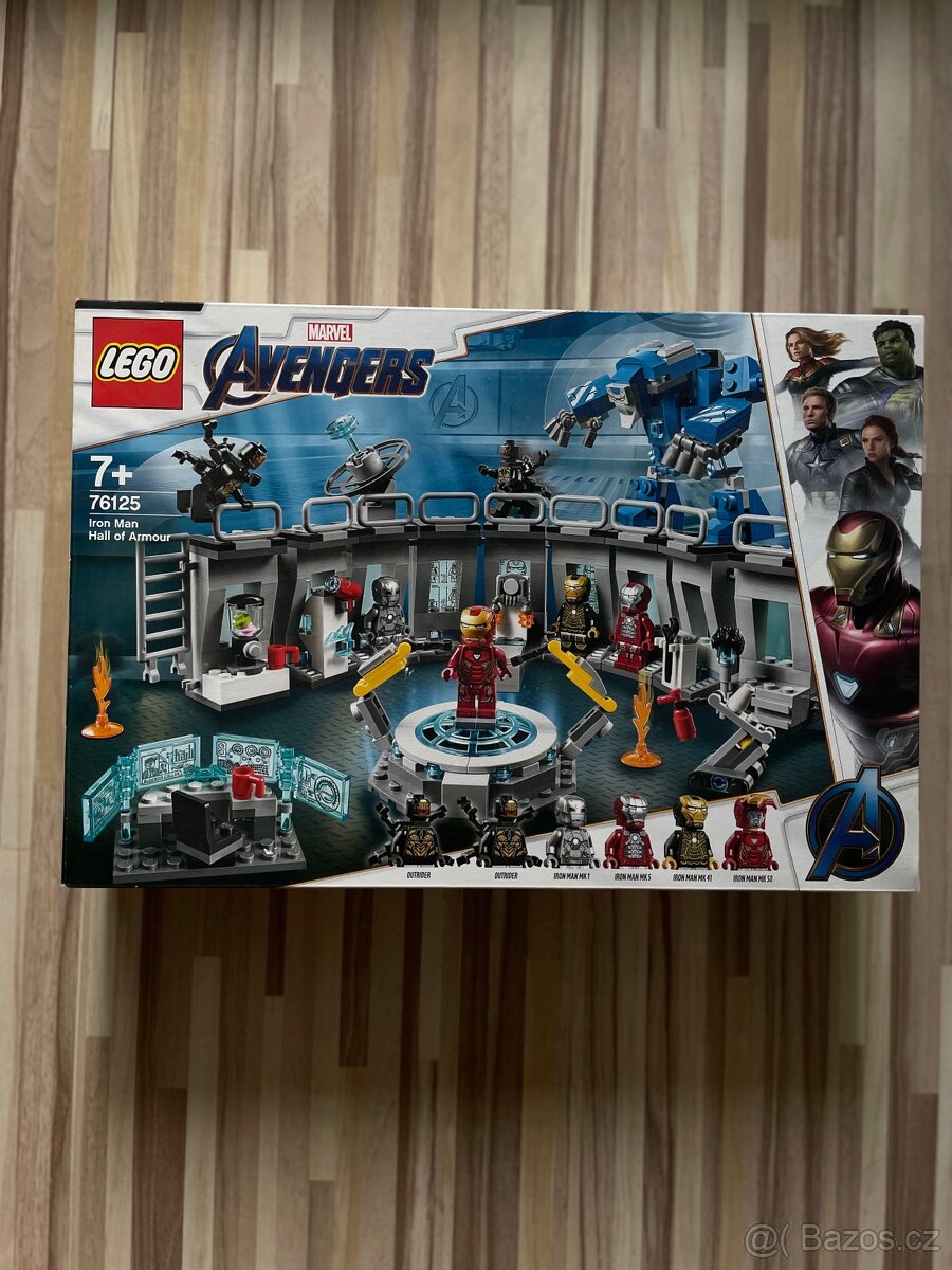 LEGO Marvel Avengers Iron Man Hall of Armour