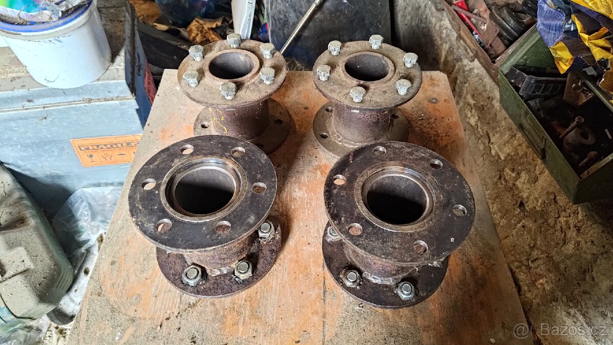 Rozšiřovací podložky na malotraktor Yanmar