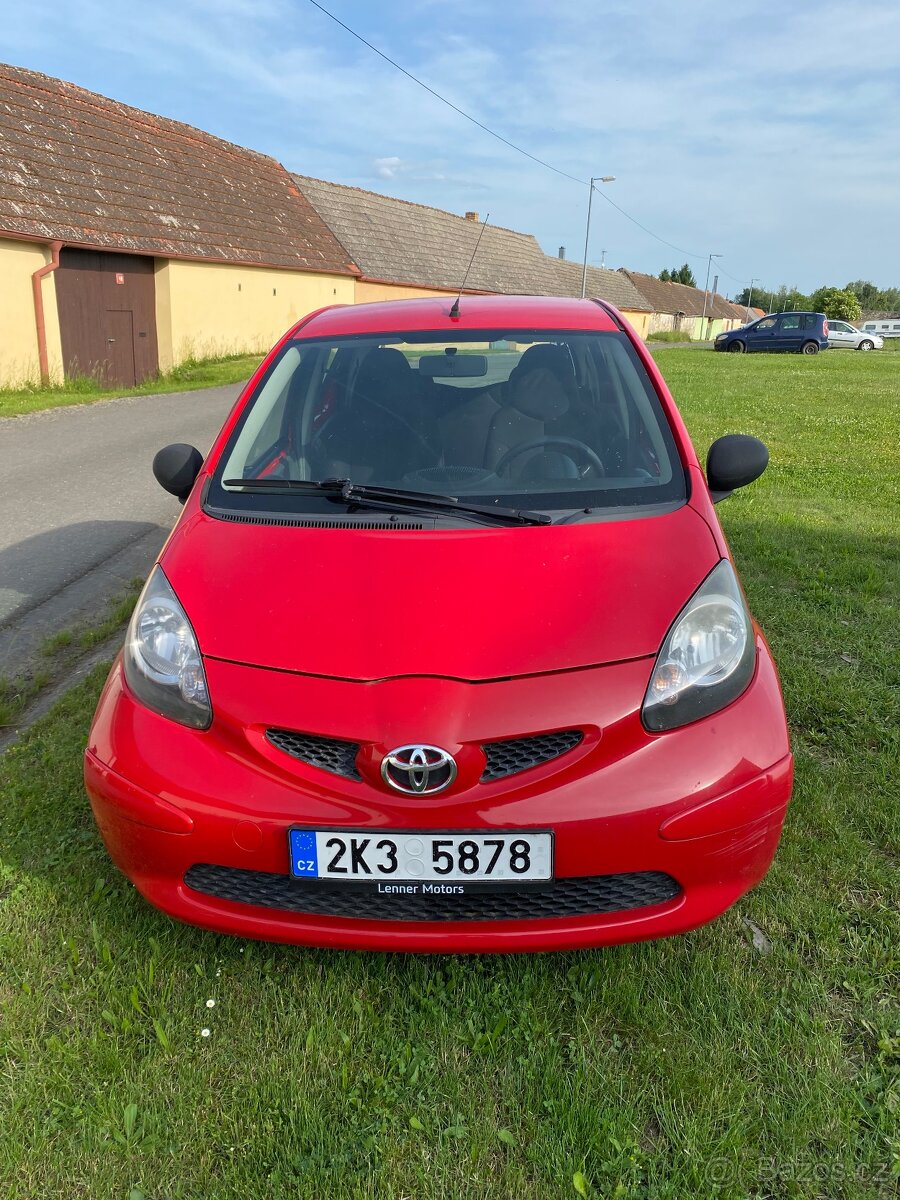 Toyota Aygo 2007, STK do 4/2027