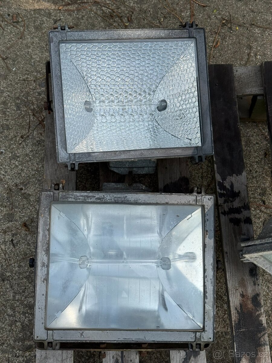 Halogenový reflektor 1000W