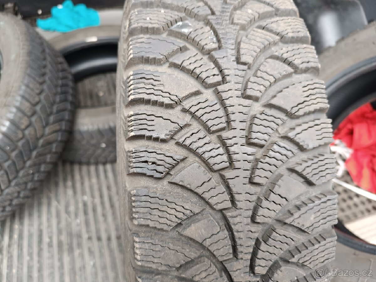 Zimní, celoroční pneu 195/60 R15 4 ks
