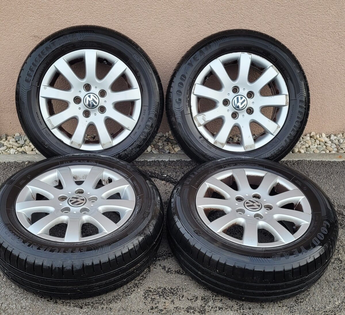 Alu kola r15