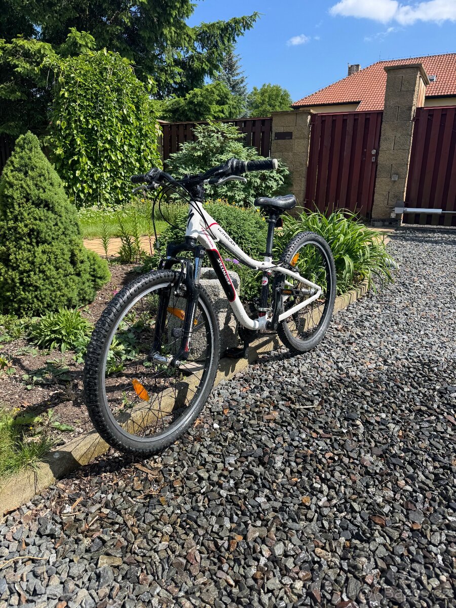 Dětské kolo Specialized Hotrock 24