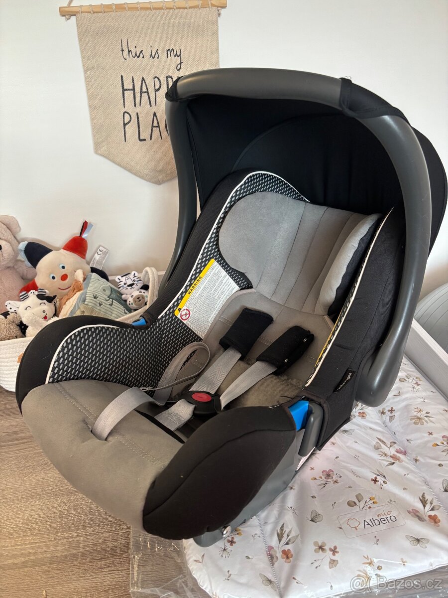 Dětská autosedačka Britax Römero s ISOFIX základnou