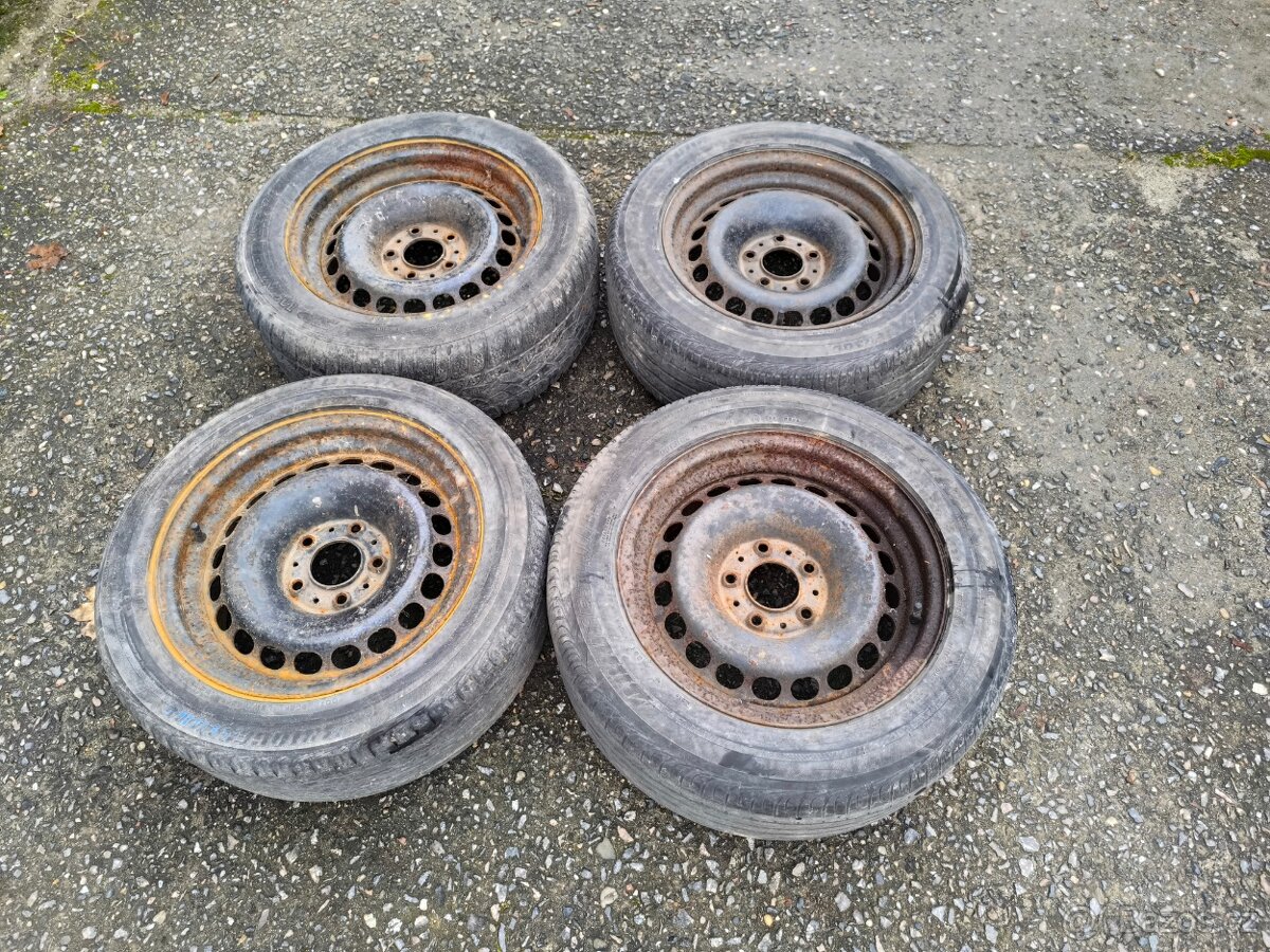 Bmw plechové disky 15" Sada Č.118