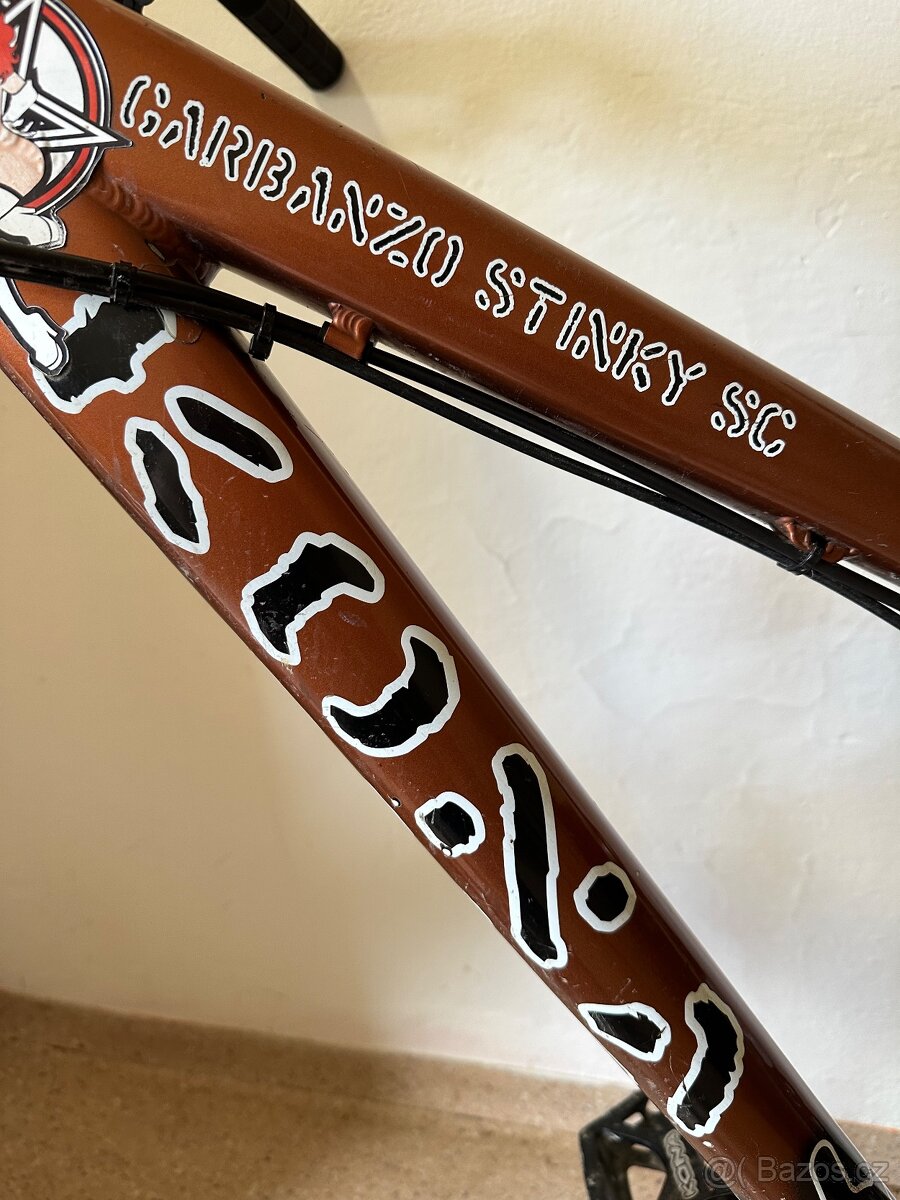 KONA STINKY. Garbanzo  - freeride/ Dh