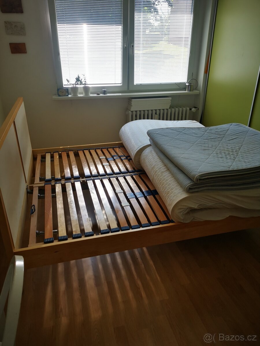Daruji dřevěnou postel IKEA za odvoz