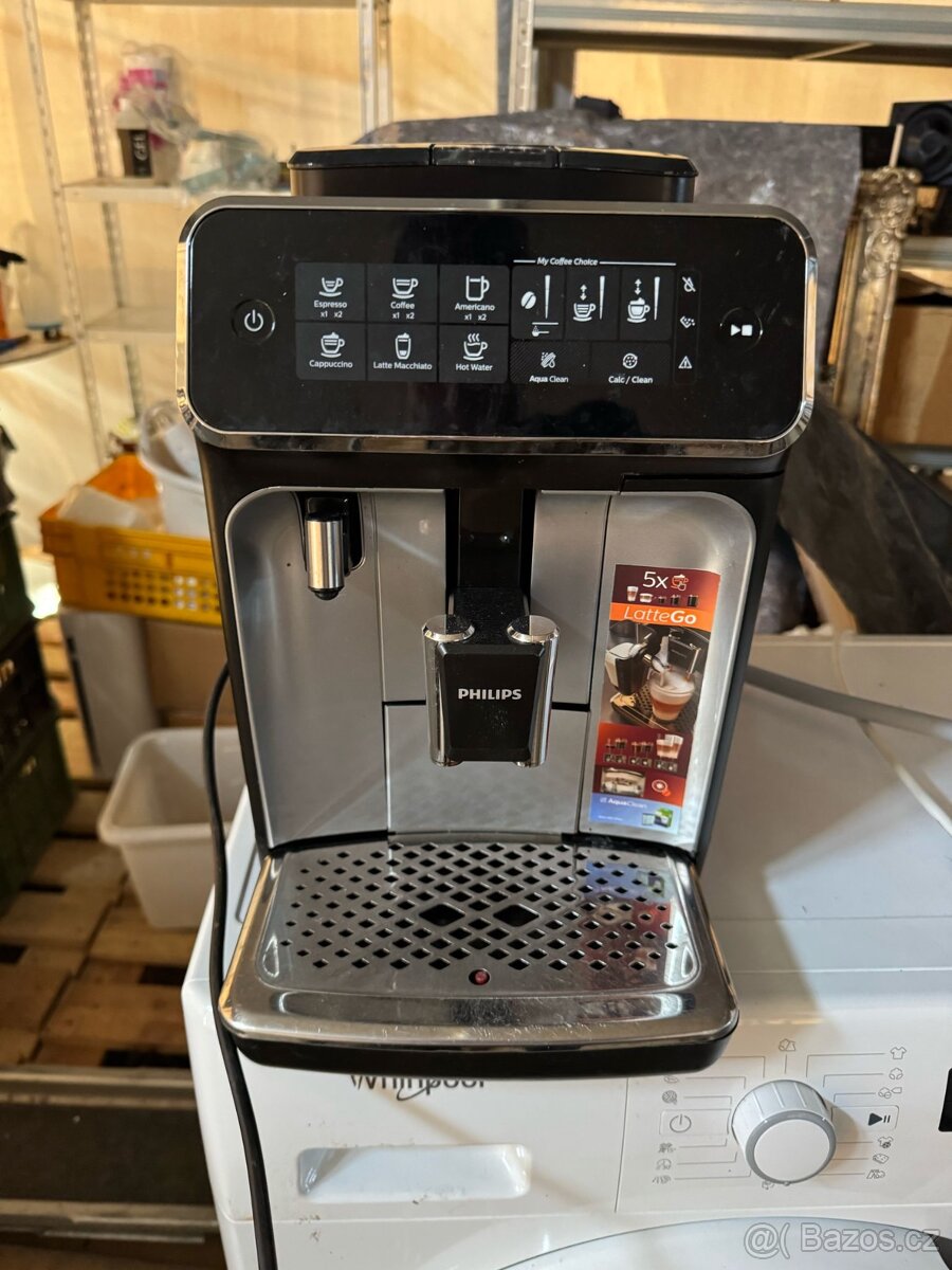 Automatický kávovar Philips 3200 LatteGo