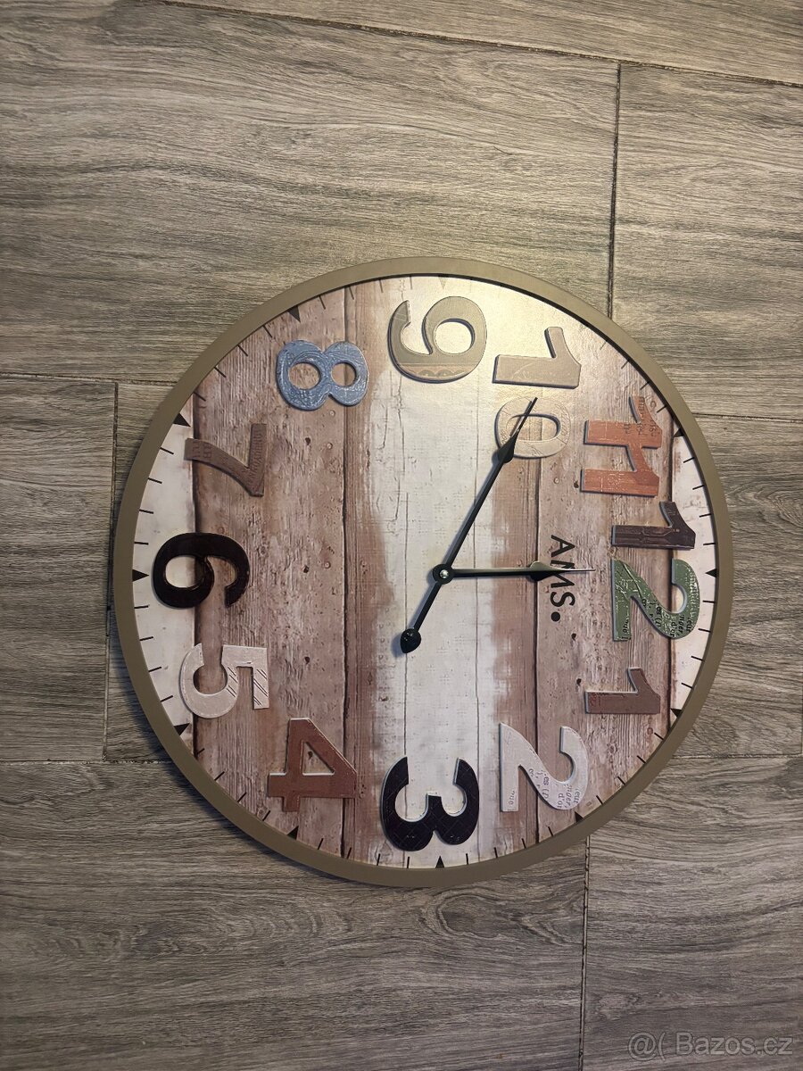 Nástěnné hodiny imitace dřeva průměr 50 cm