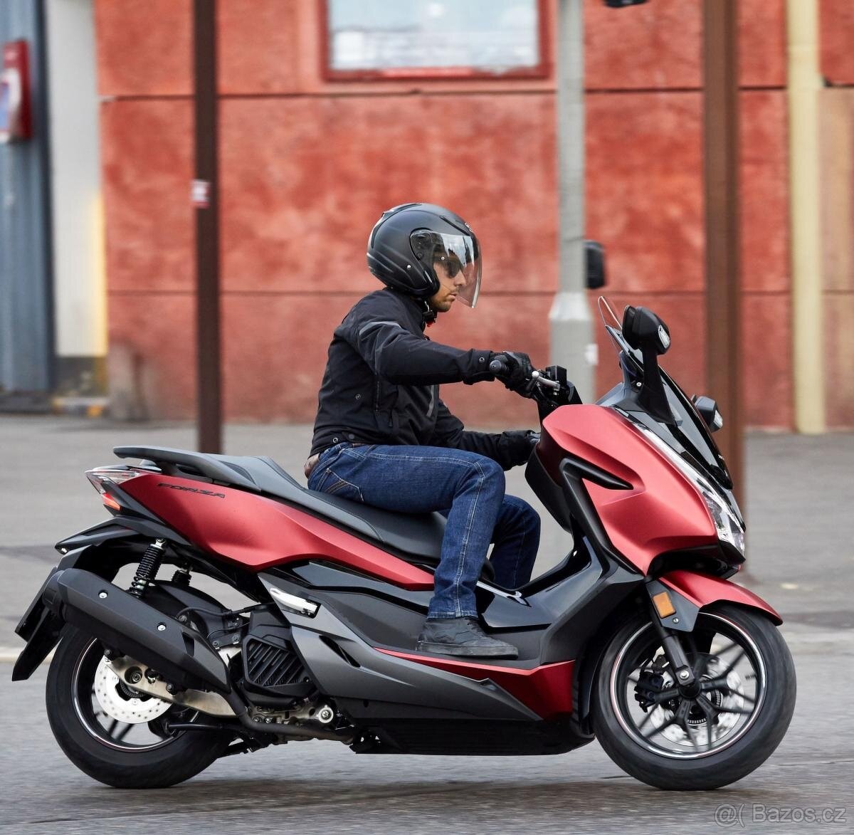 Koupím Honda Forza 125 (2021-2024)
