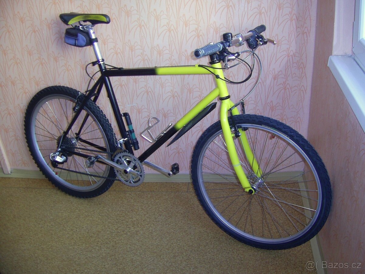 Horské - trekové kolo Specialized