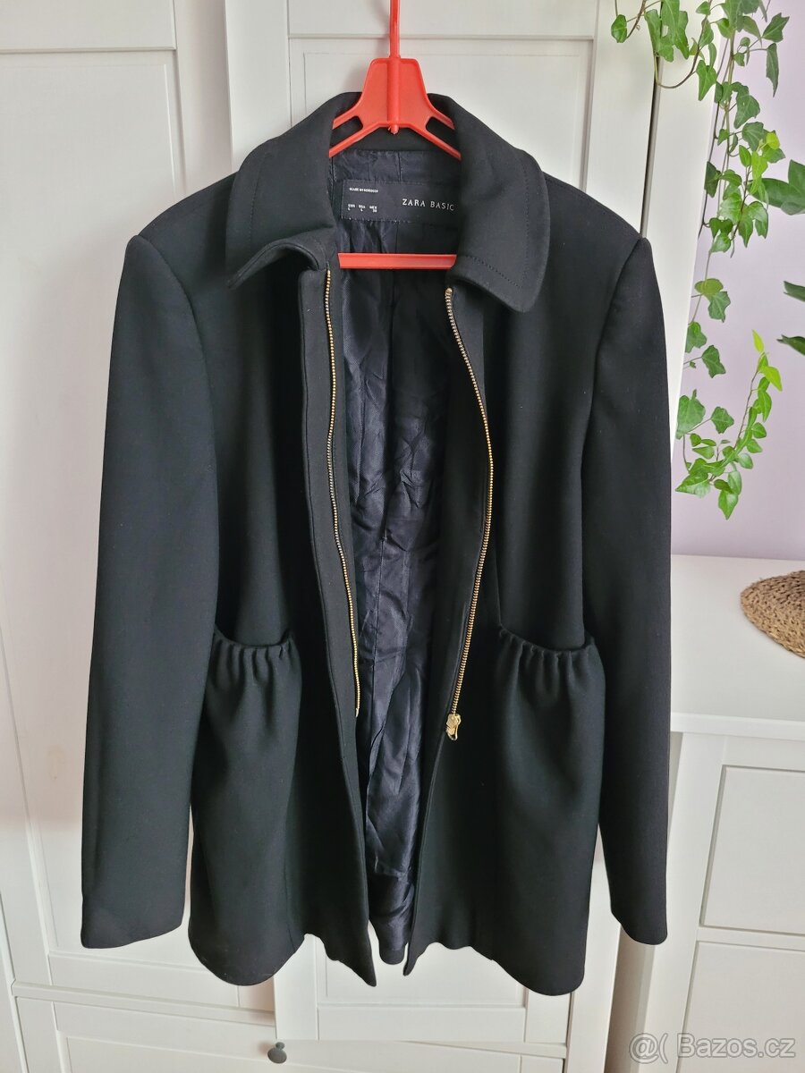Dámský černý kabátek zn. Zara, vel. M