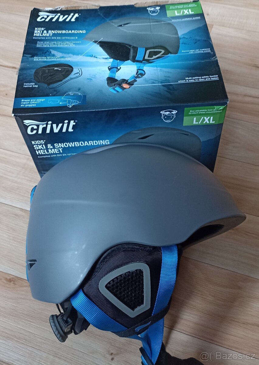 Dětská lyžařská helma.