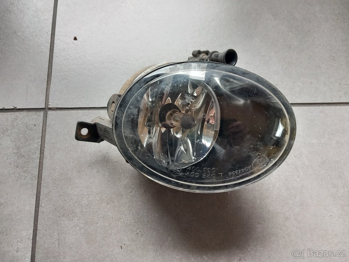 Levá mlhovka VW TOUAREG 3/2010-2014 -