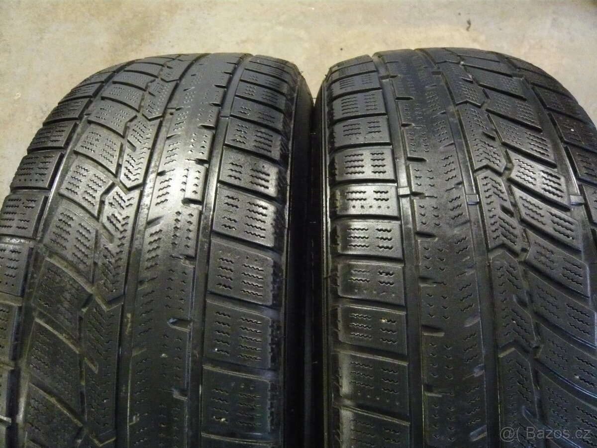 Pneu 245/65/17, 245-65-17, 245 65 17. -