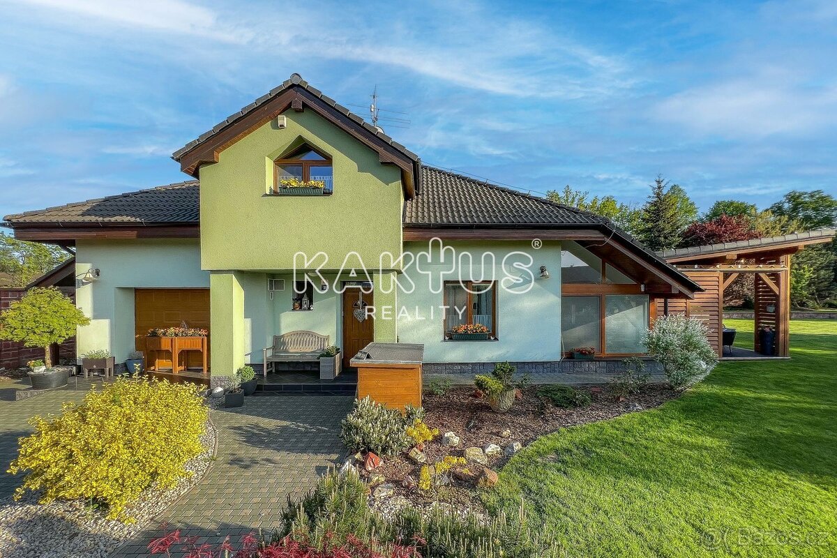 Prodej rodinného domu 5+1, se zahradou (1.505 m2), ul. Bělsk