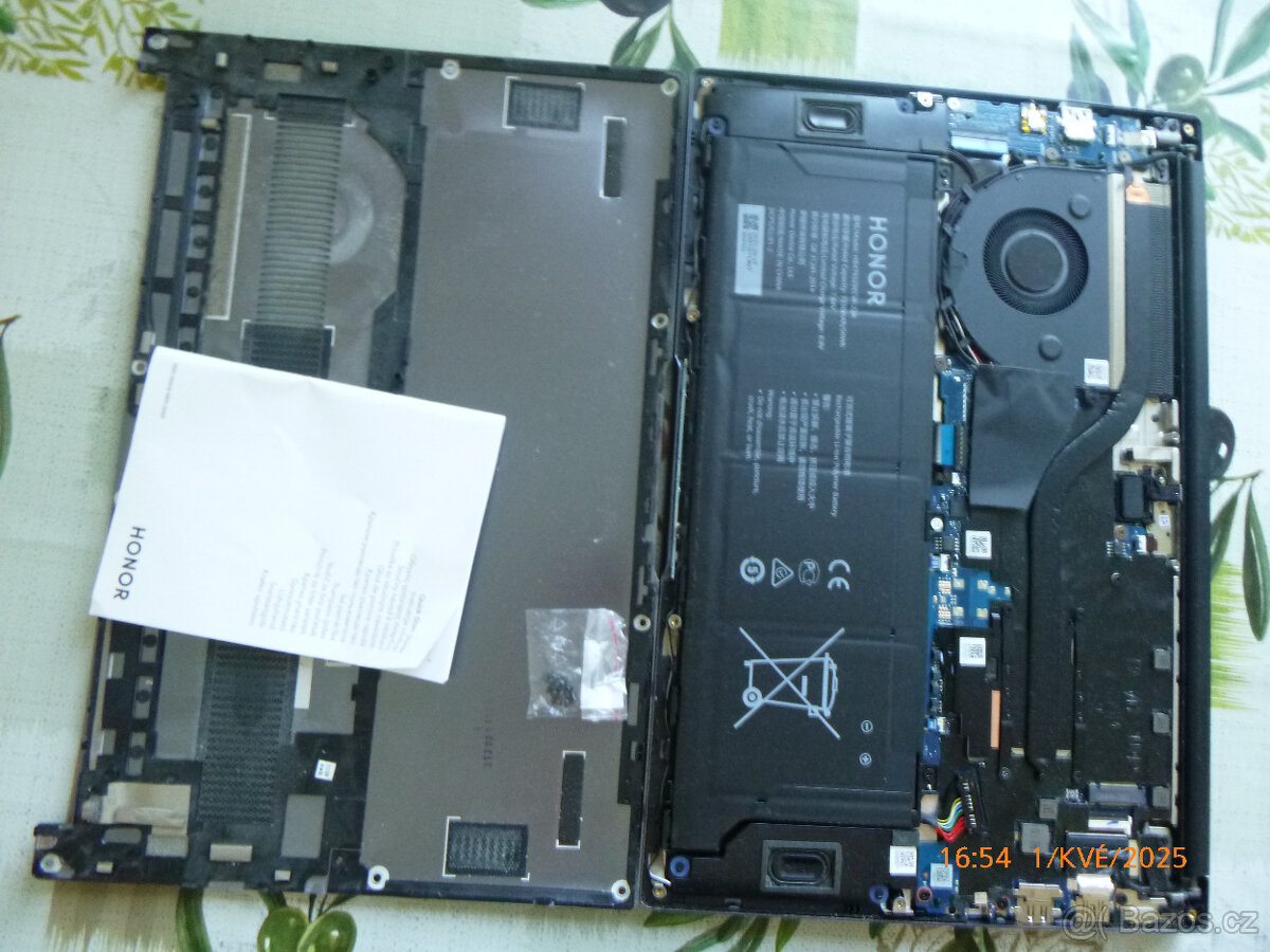 HONOR MagicBook X 14 - na náhradní díly