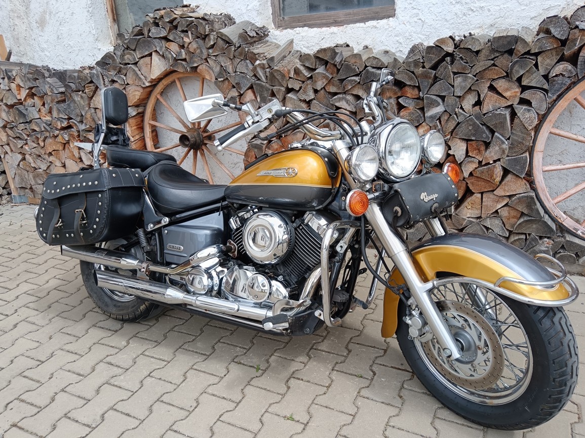 YAMAHA XVS 650 DragStar Classic