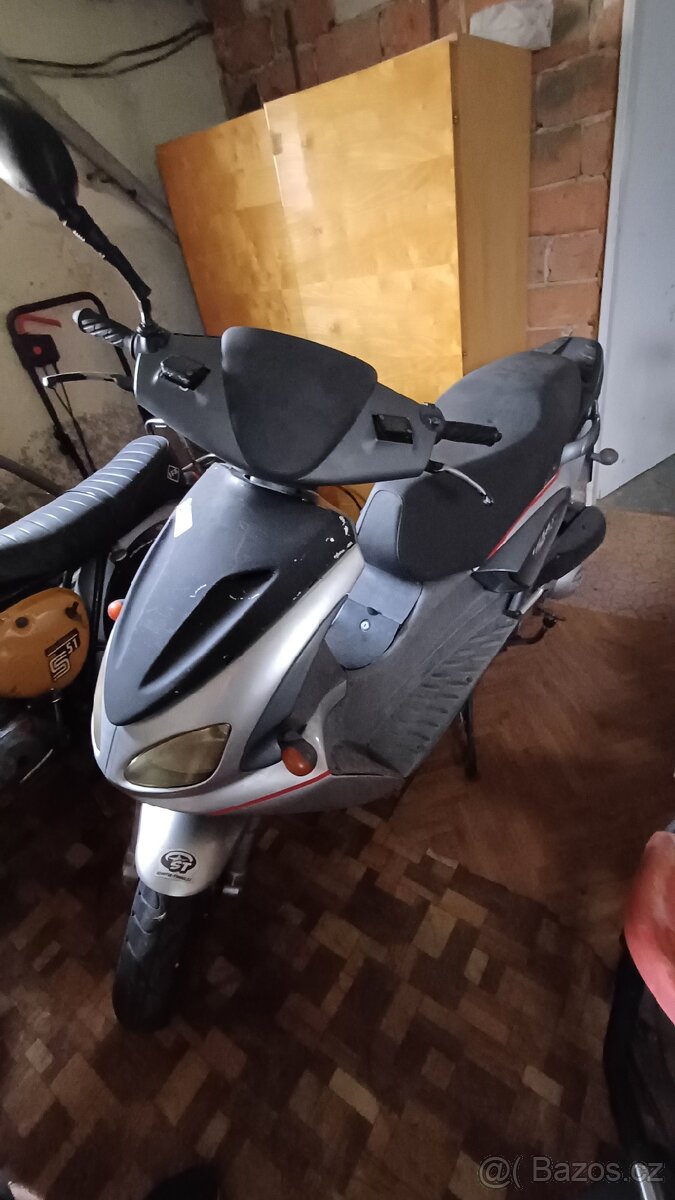 Benelli Velvet 125