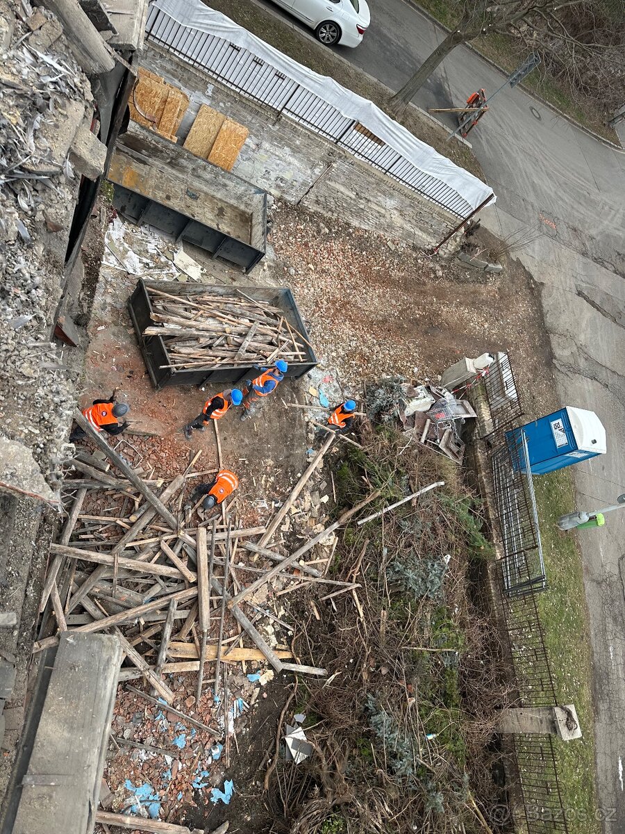Pomocné práce na stavbu české budejovice