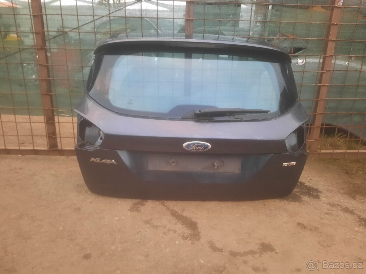 ford kuga - zadni viko kufru