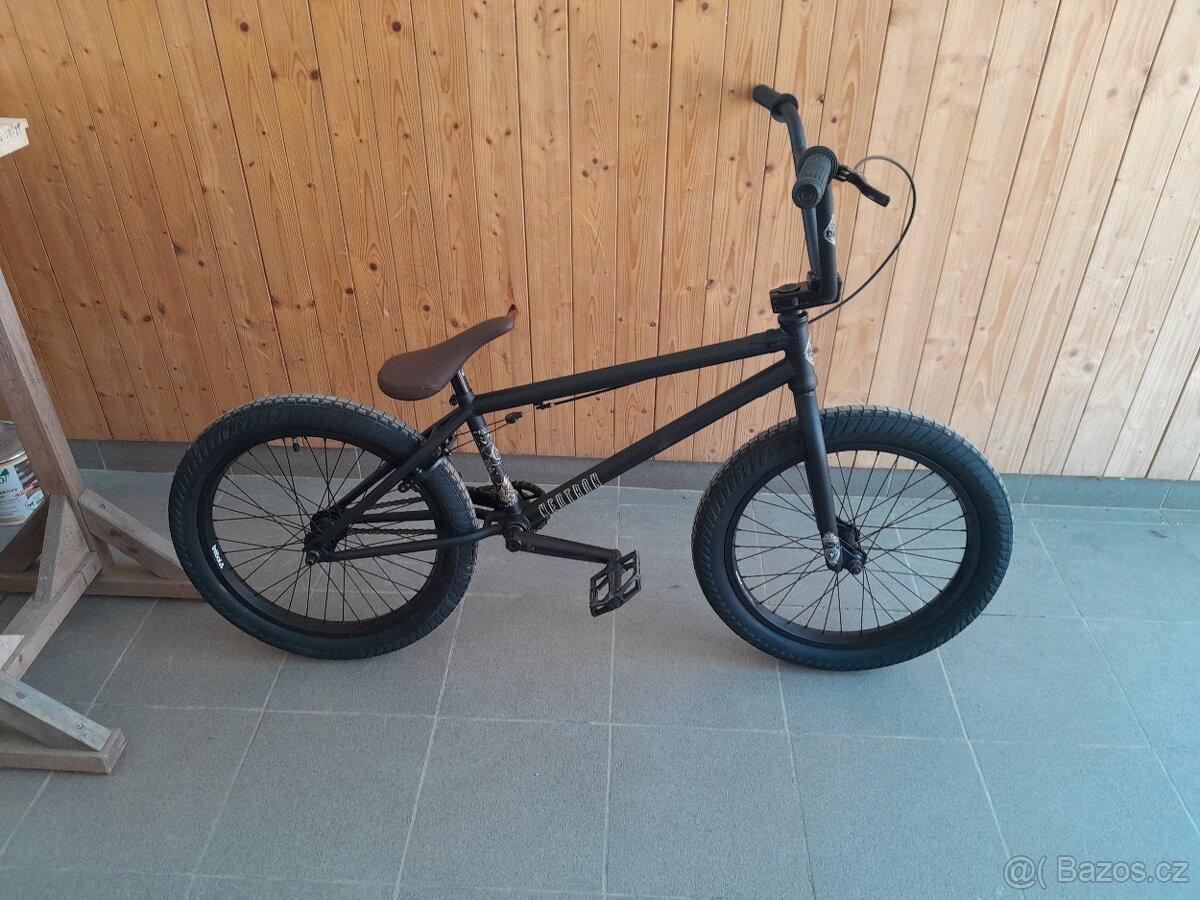 Zánovní bmx FLY BIKES Neutron 20,75" LHD