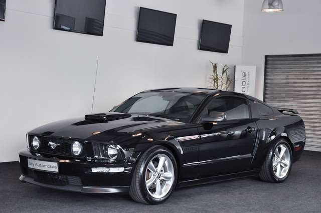 Ford Mustang GT California 2007 V8 4,6l manuál TOP ZVUK