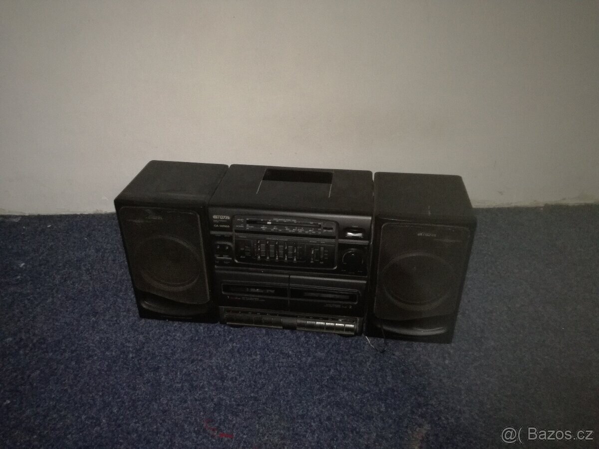 AIWA dvoukazetový radiomagnetofon Magic CENA 200,KČ.