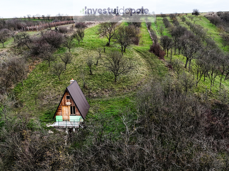 Investujte do pozemků s chatou v malebné lokalitě Drslavice