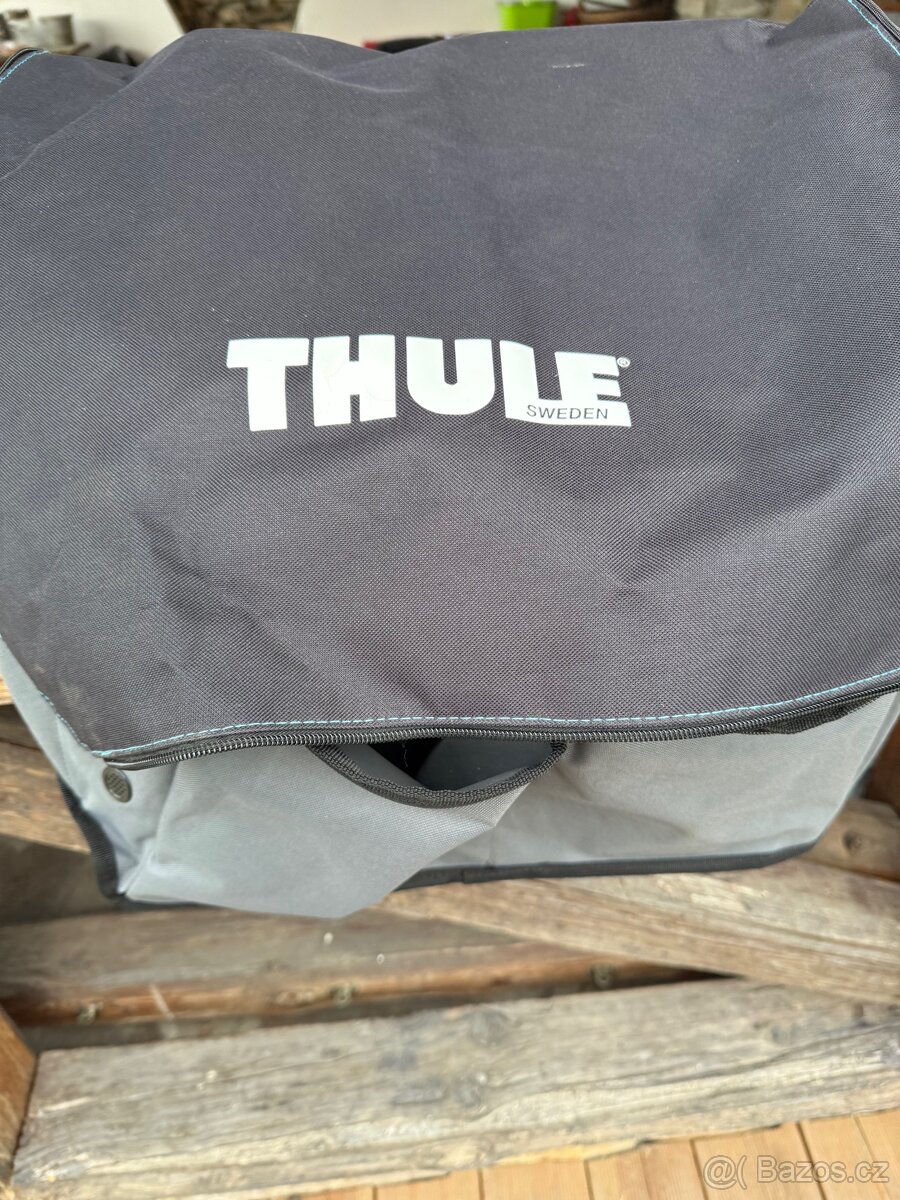 Botník Thule do karavanu