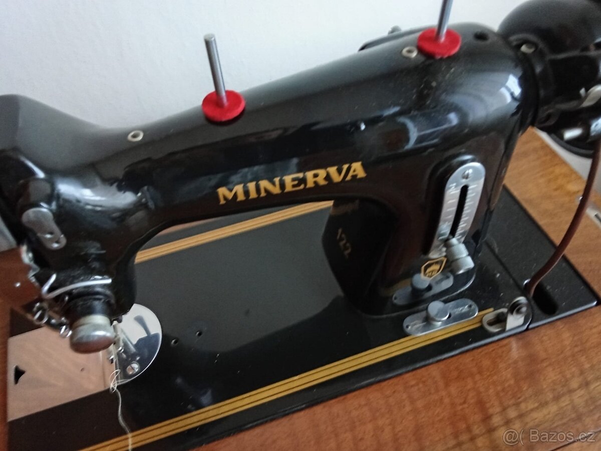 Prodám šicí stroj Minerva