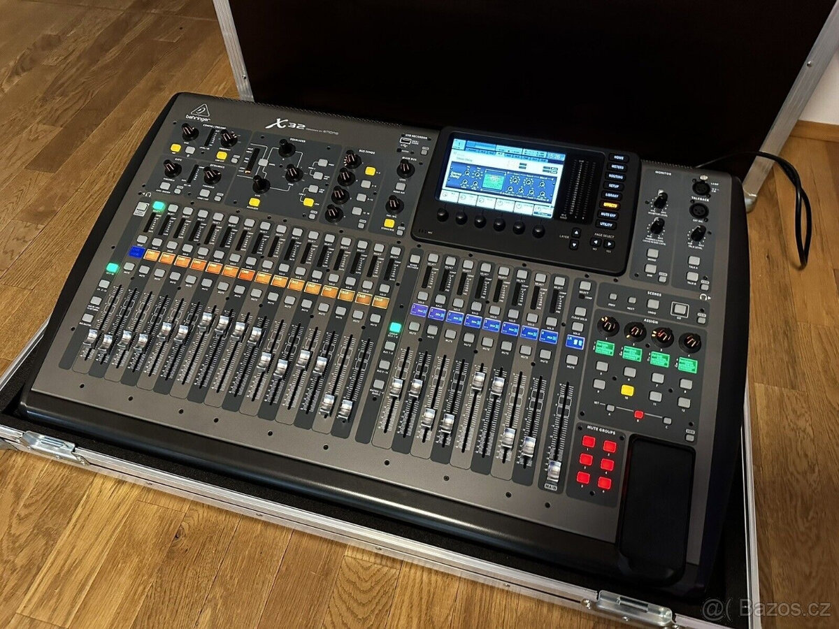 Behringer X32 32kanálový digitální mixážní pult včetně Thon