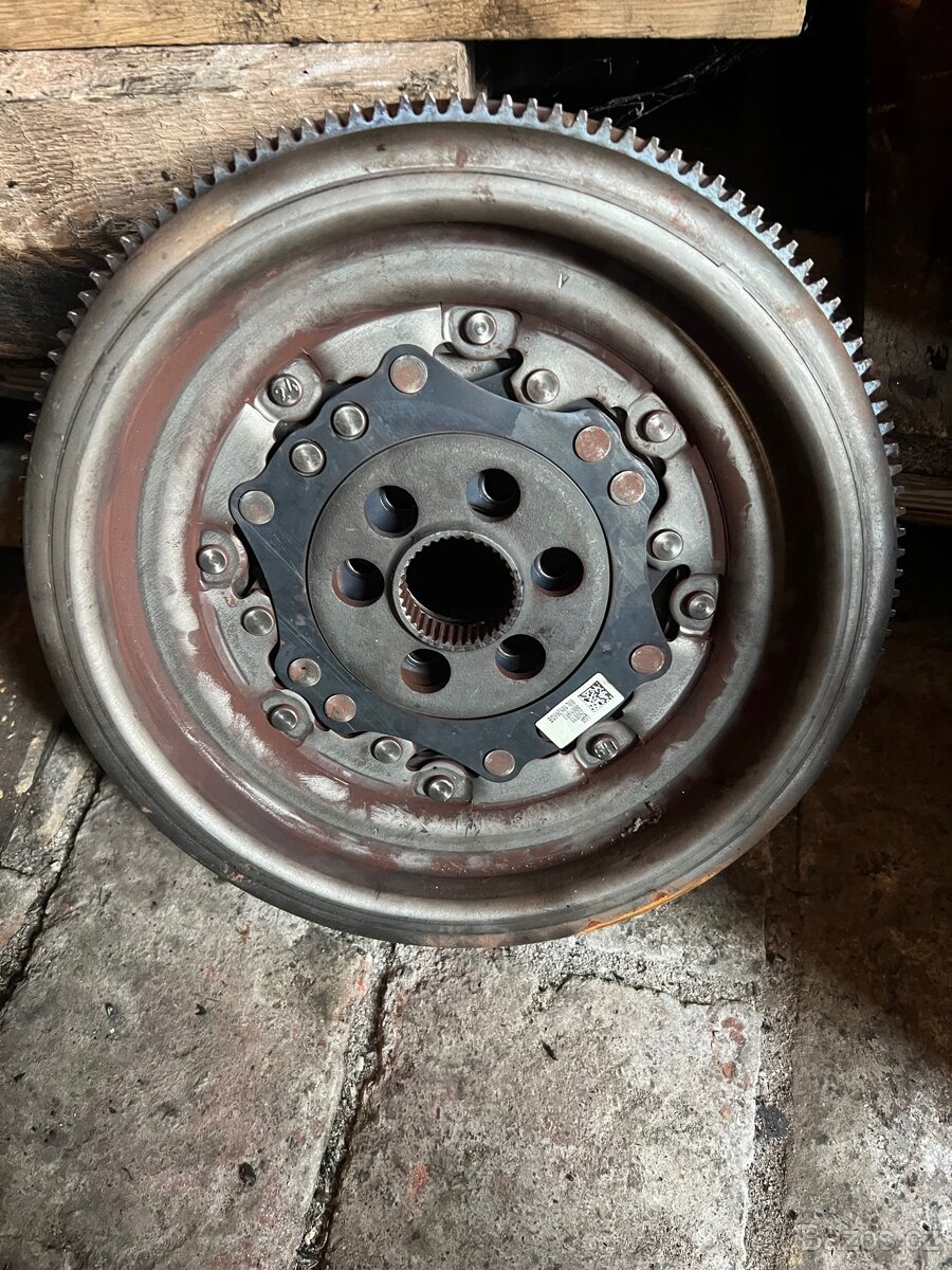 DSG setrvačník 2.0 tdi pro 6 rychlostní převodovku prodám