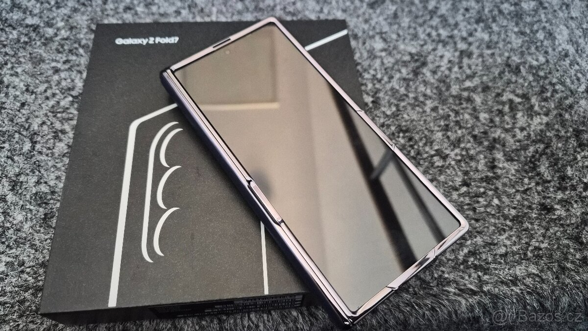 Samsung galaxy Z fold 7     ▪︎    12/512 GB