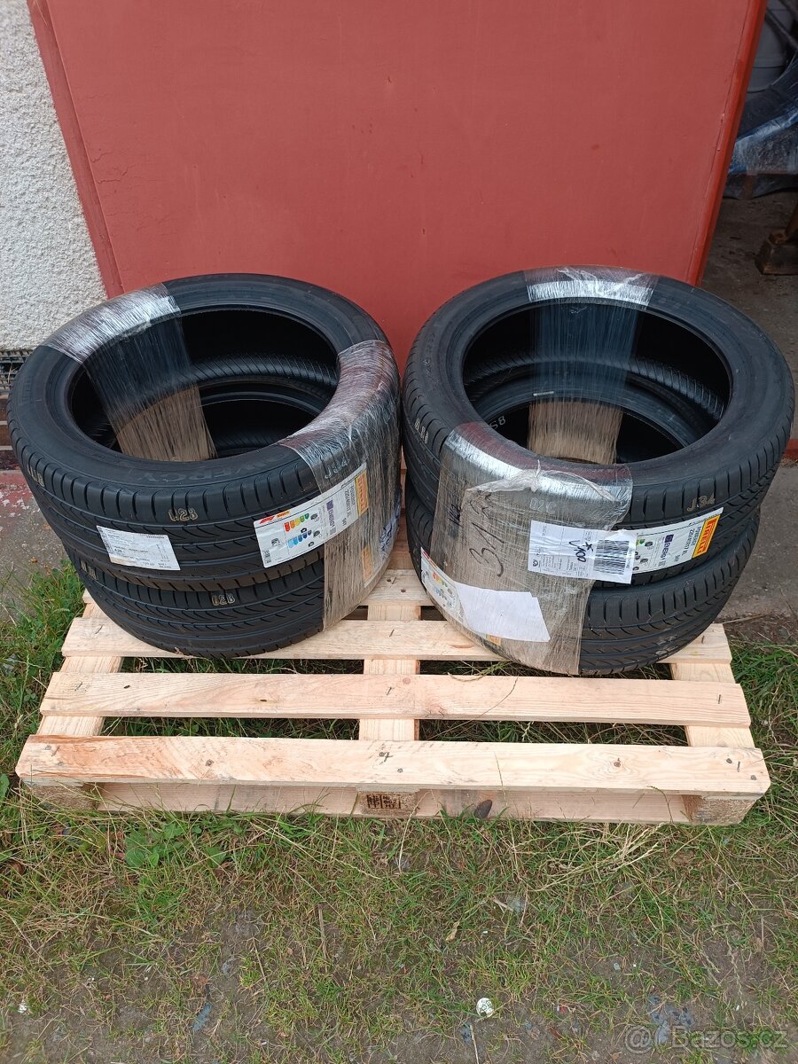 Pneu Pirelli Powergy 225/45 R17 94 Y XL Letní