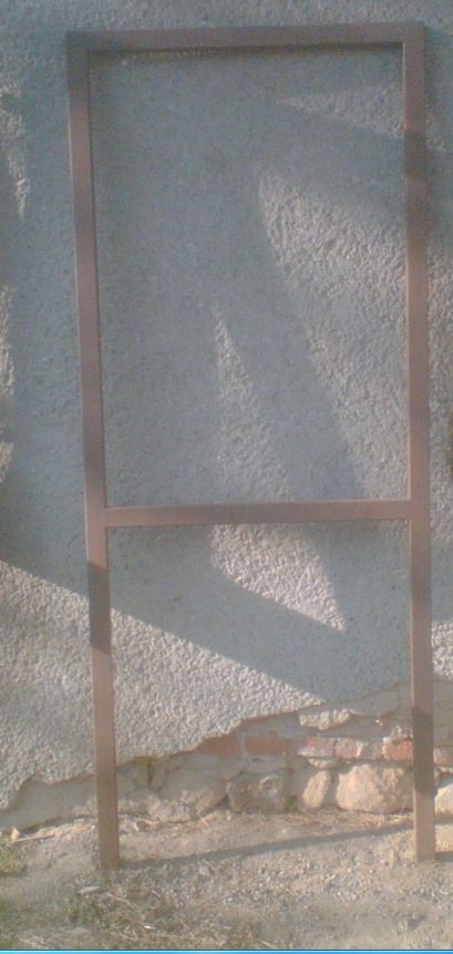 Konstrukce-rám na stojící reklamní plocha, cedule,billboard