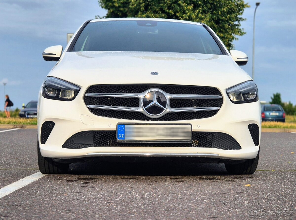 Mercedes-Benz B180 (2019)