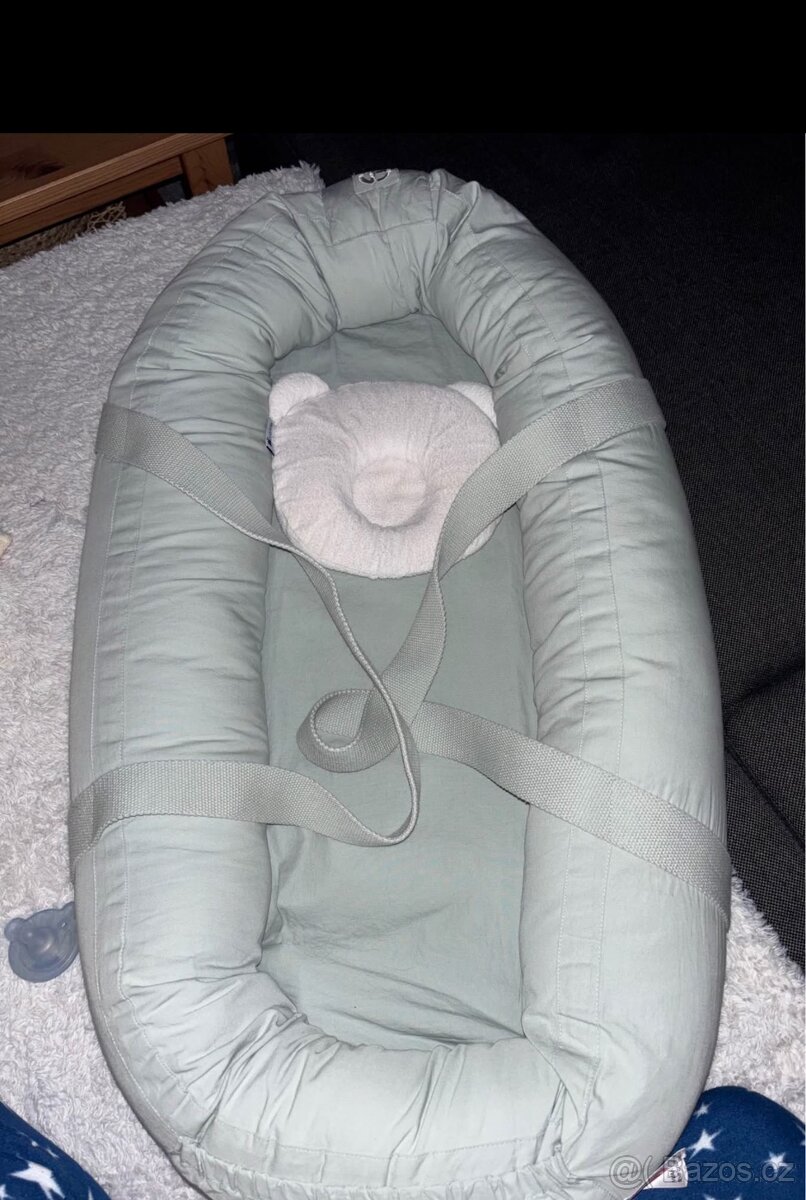 Přenosné hnízdečko