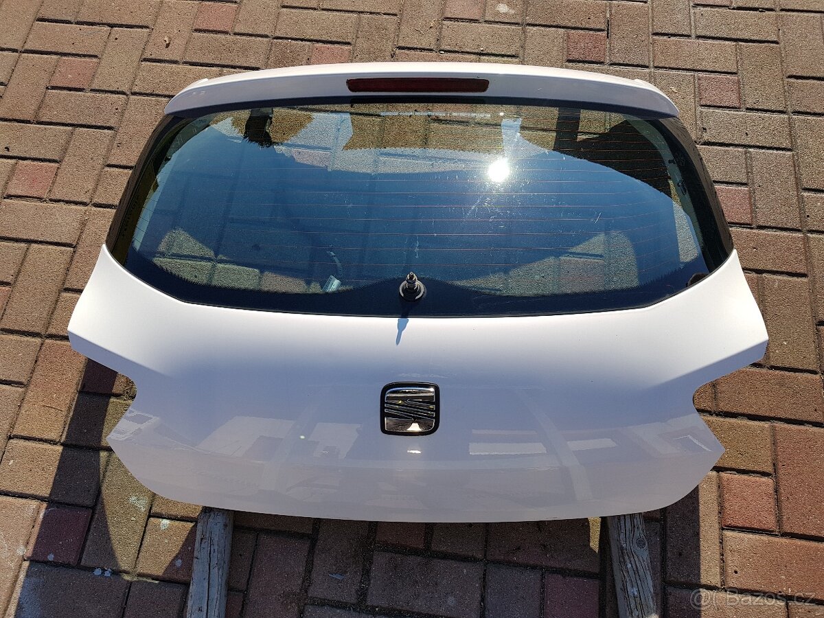 Seat Ibiza 6J - 2010, třetí dveře kompletní,neposkozene