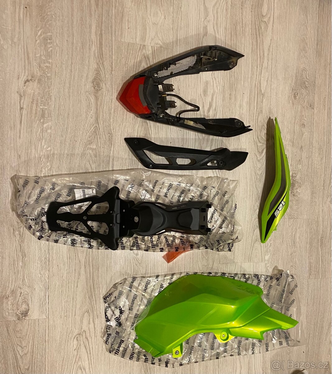 Benelli bn 125 díly