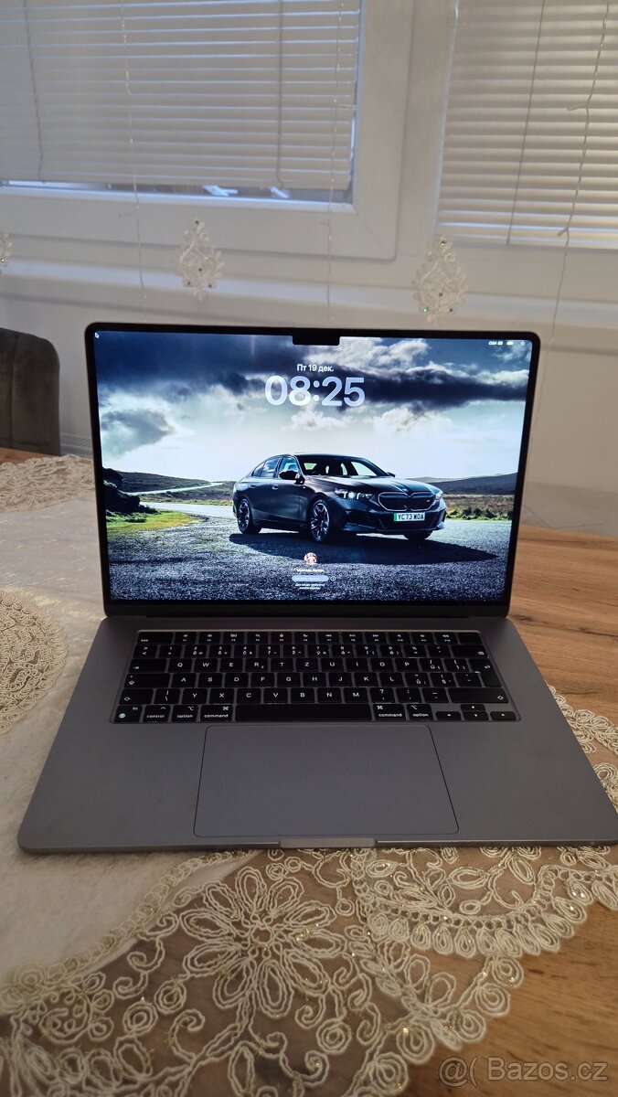 Apple Macbook Air 15,3 M2 8GB 512GB