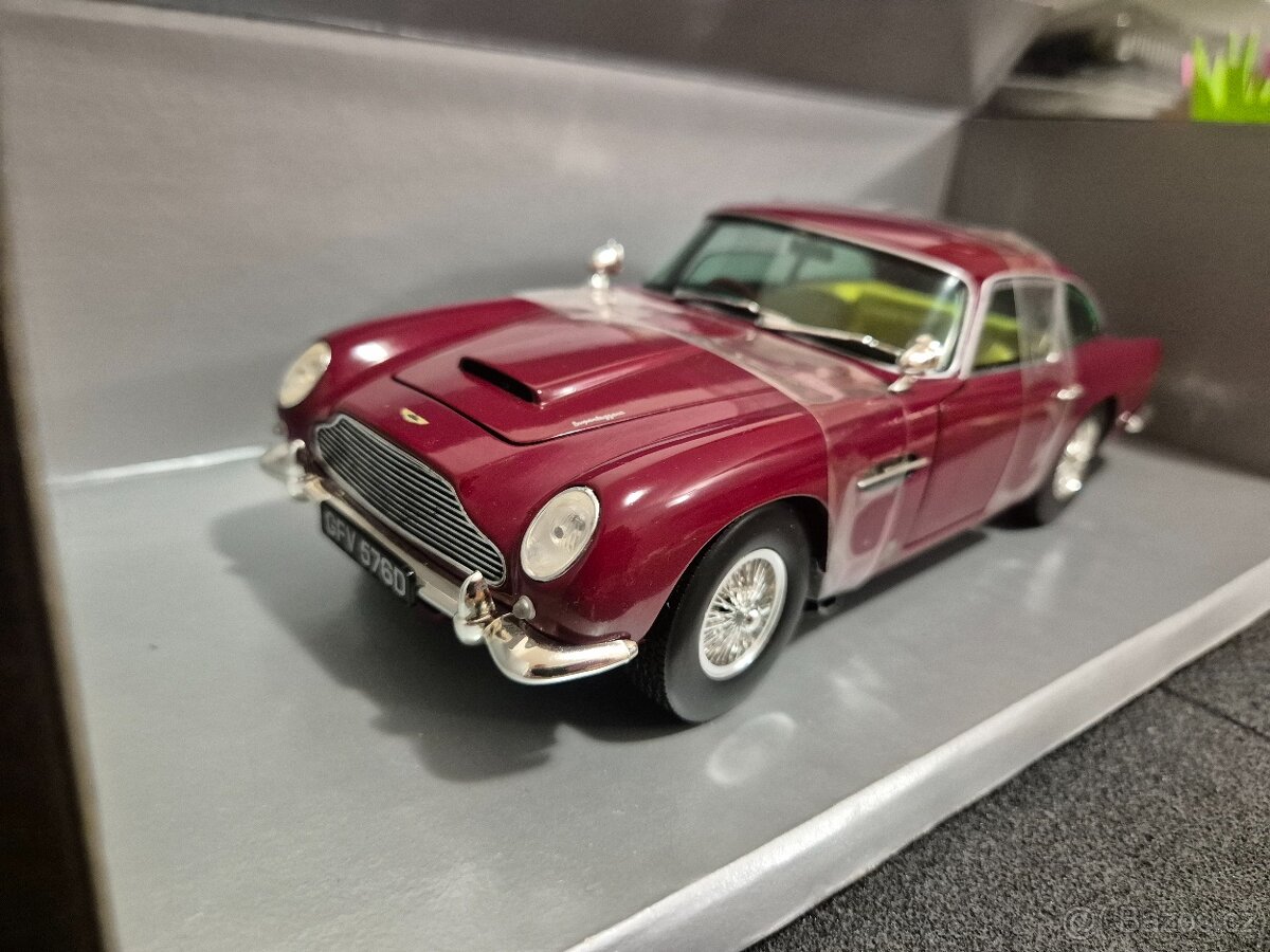 Prodám nový model 1:18 Aston Martin DB5