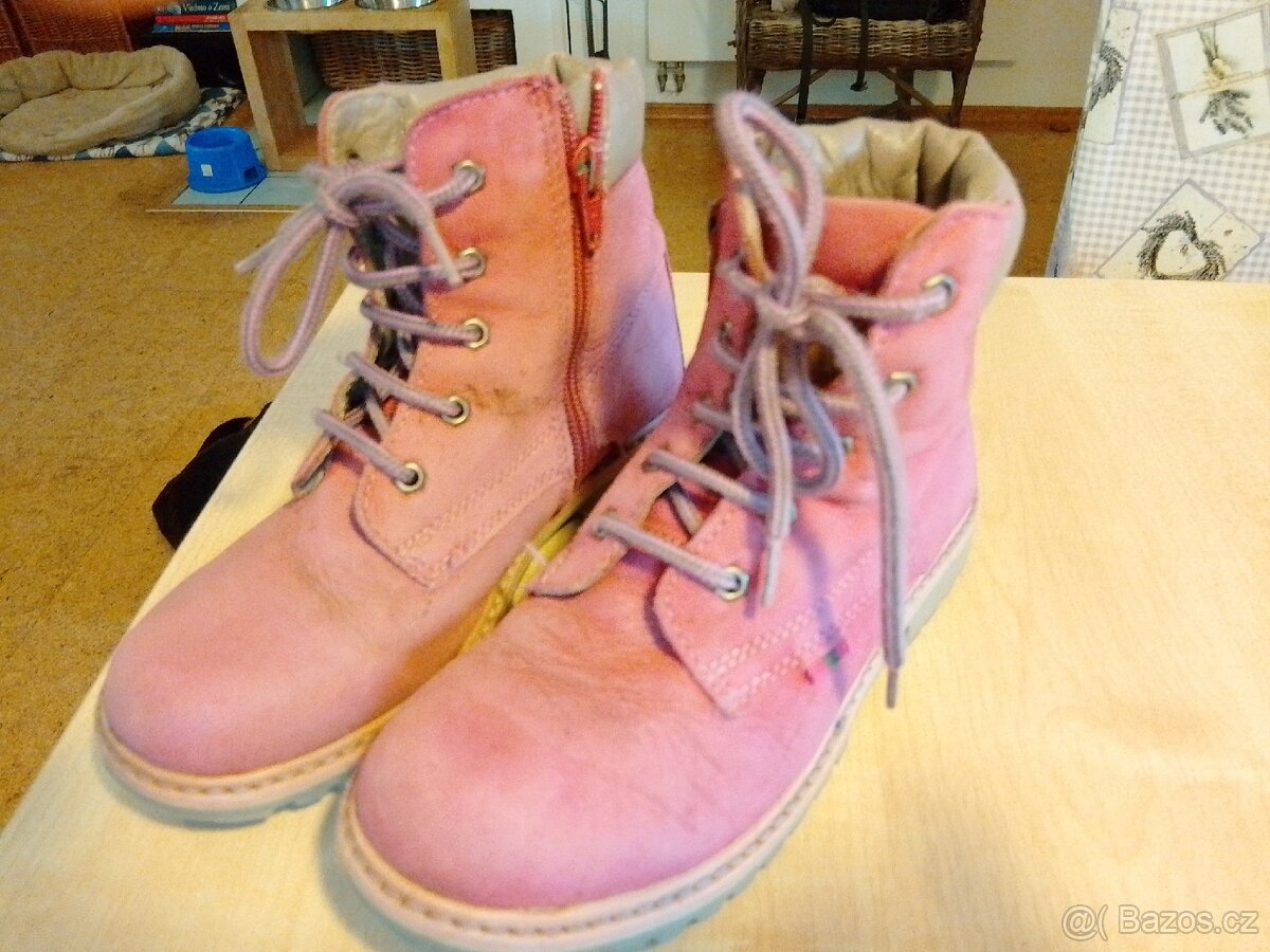 Zimní kotníkové dívčí boty