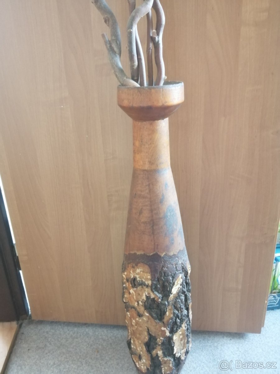 Prodám velkou dřevěnou vázu