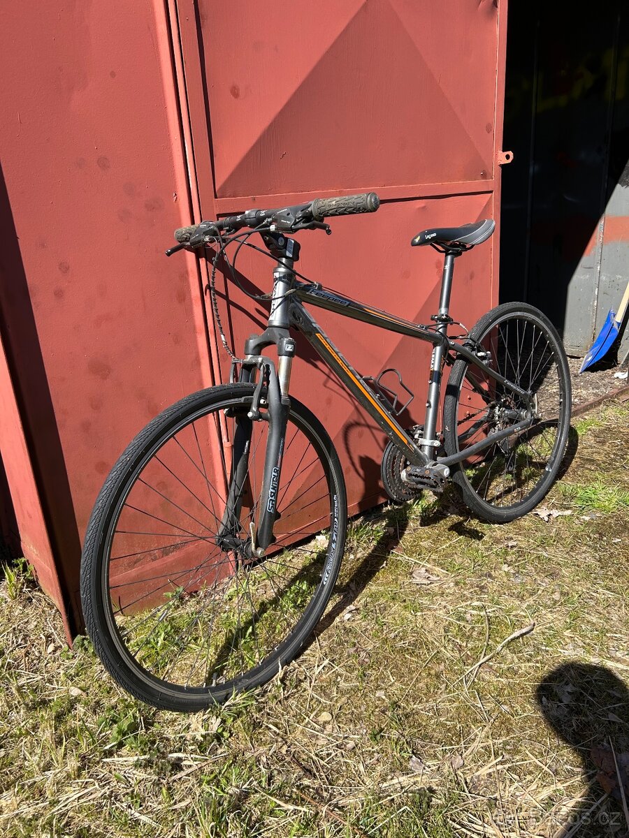 Prodám dámské kolo Apache