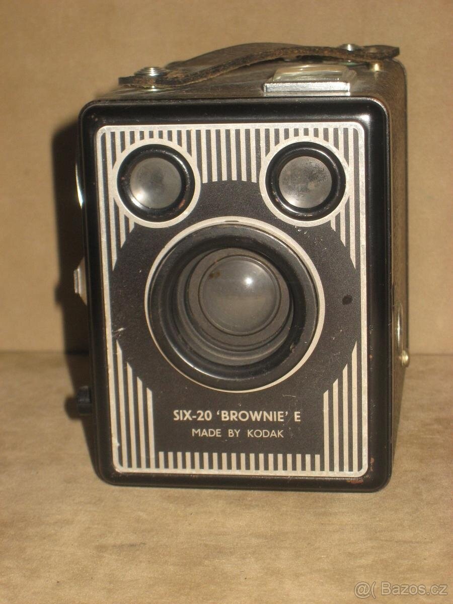 box SIX 20 BROWNIE E