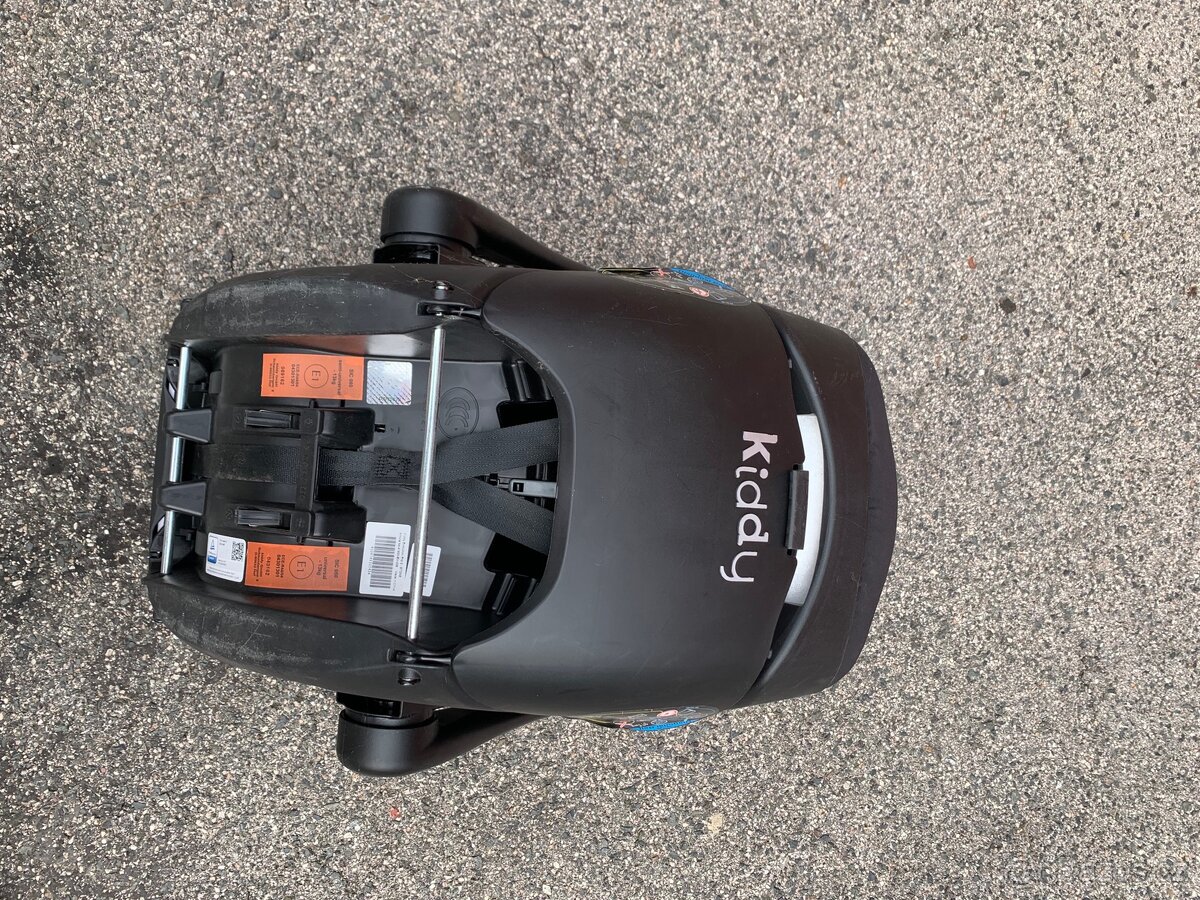 Dětská autosedačka ( vajíčko )