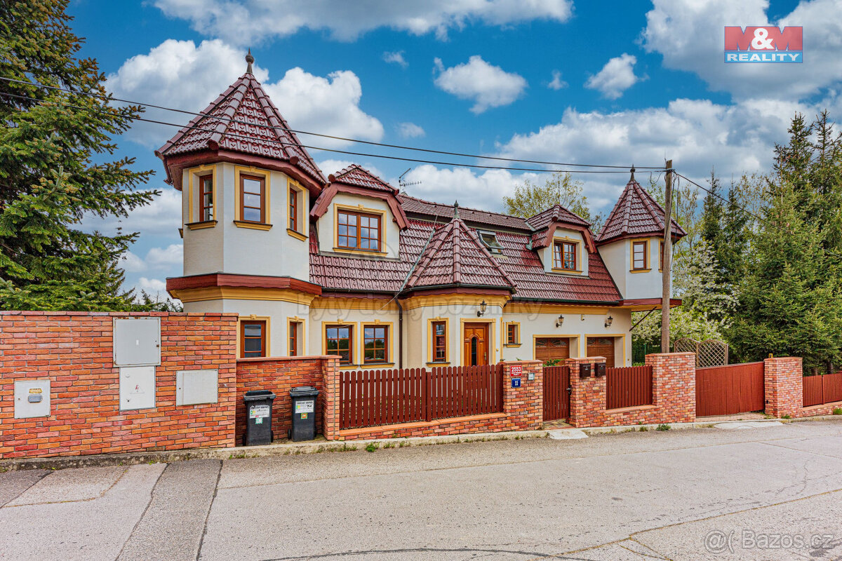 Prodej rodinného domu, 295 m², Praha, ul. Dobrošovská