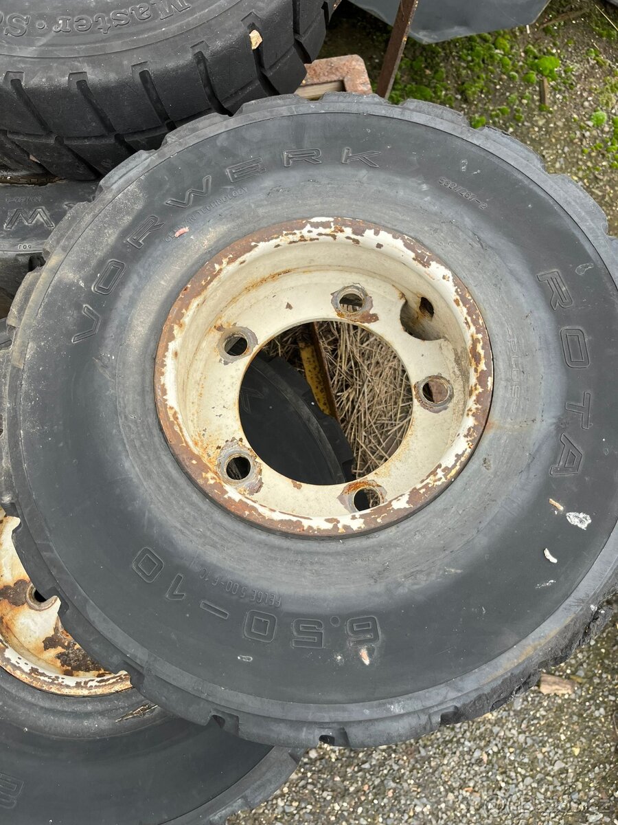 Kola 6.50-10 a 23x9-10